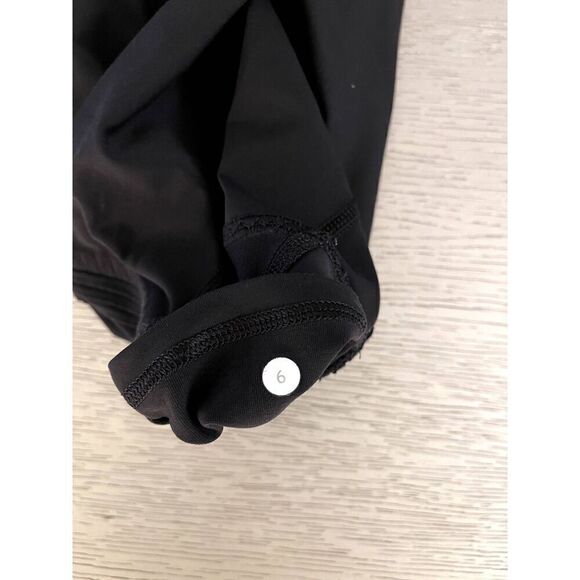 Lululemon Black Capri Length Leggings with Mesh Panels Women's Size 6 - Picture 5 of 5